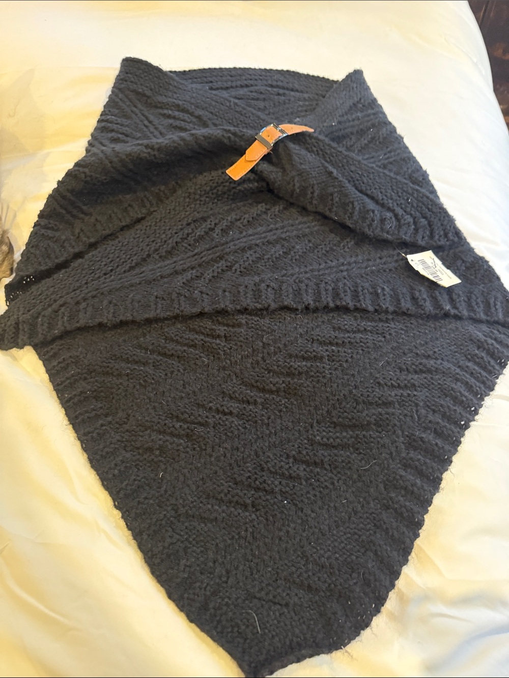 Black Knit Triangle Shawl with Leather Buckle Accent new with tag